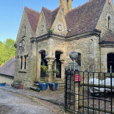 South Lodge House Dormansland 외부 사진