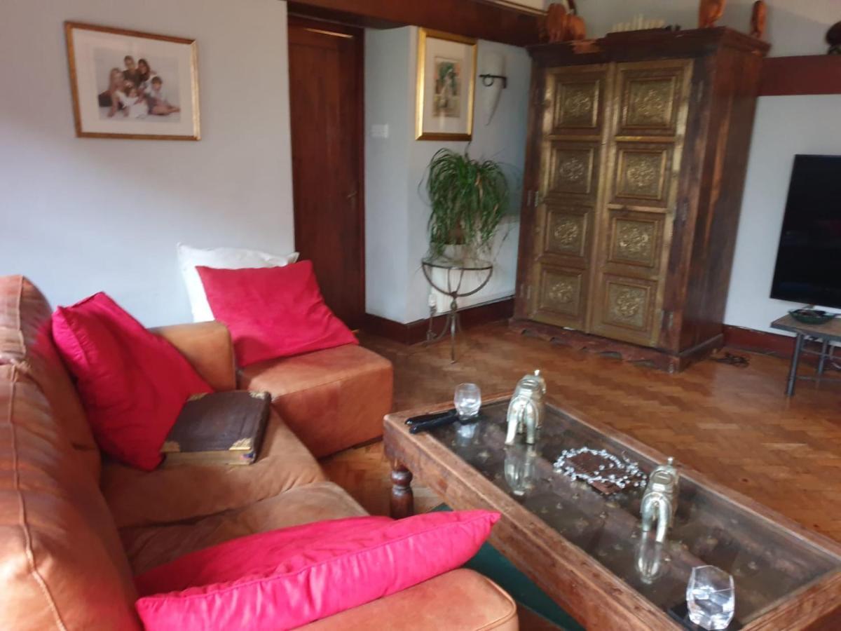 South Lodge House Dormansland 외부 사진