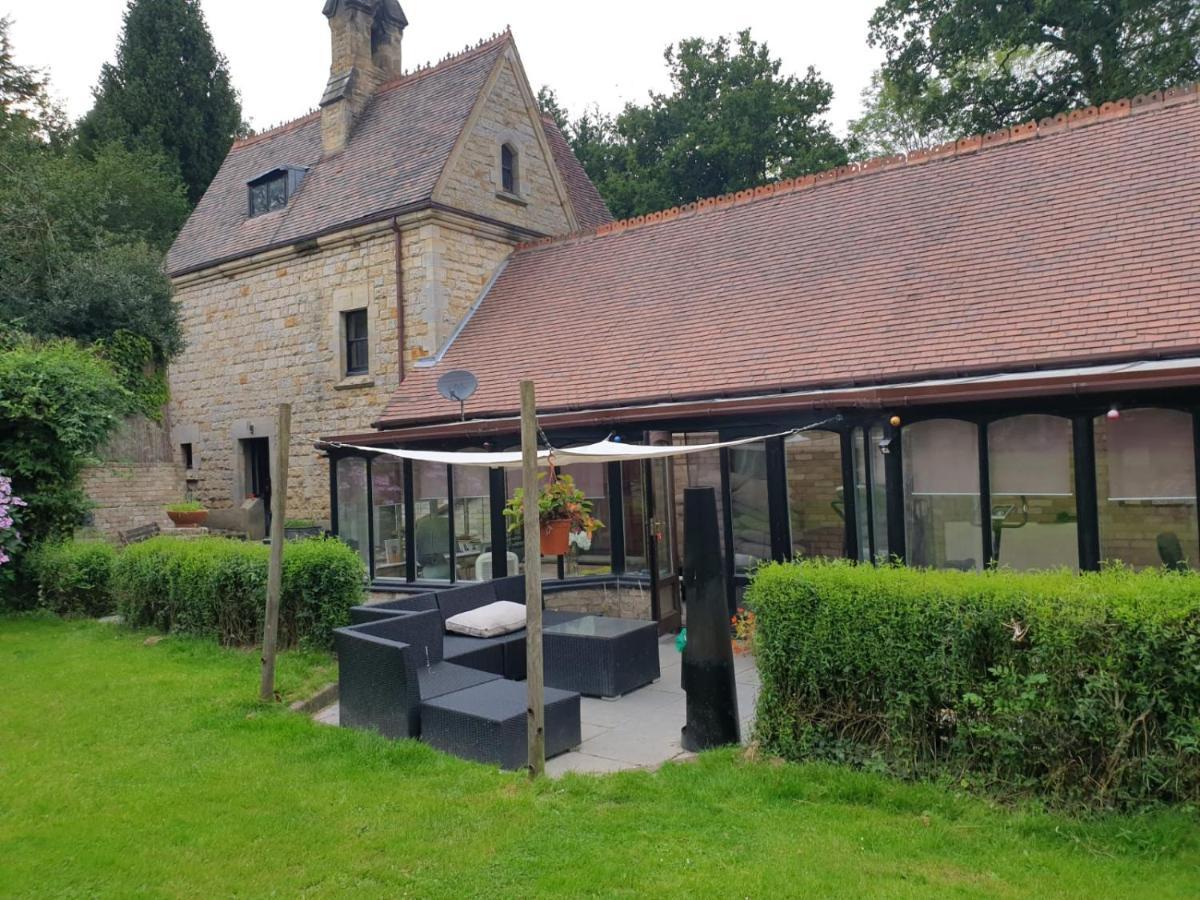 South Lodge House Dormansland 외부 사진